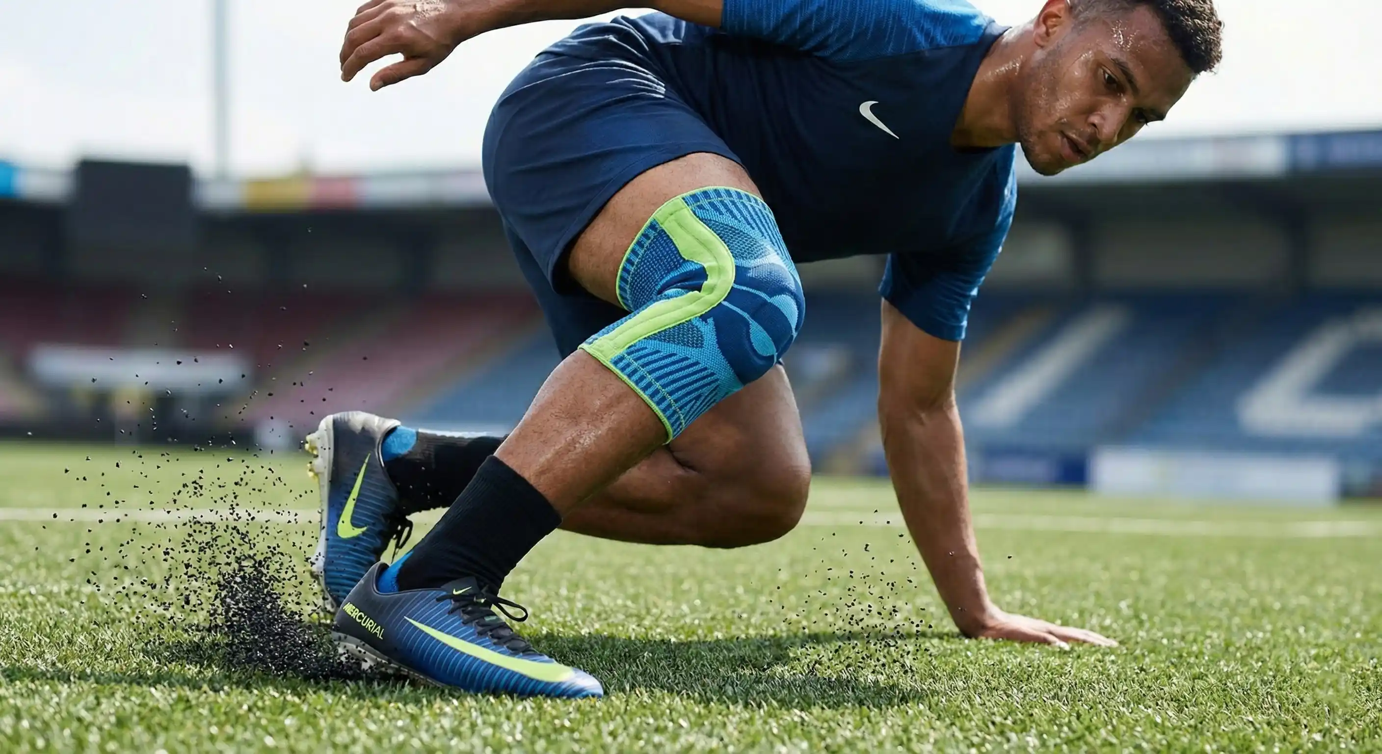 Flexión y tensión de rodillera de estabilidad durante un regate en césped artificial